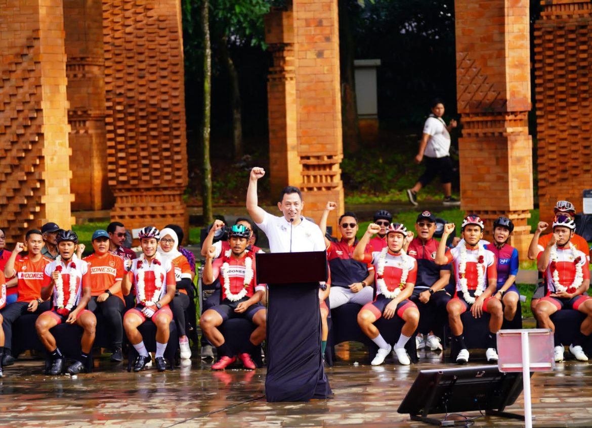 Gelar Parade Kemenangan Atlet Sea Games, Kapolri Fokus Kembangkan Olahraga Sepeda Indonesia