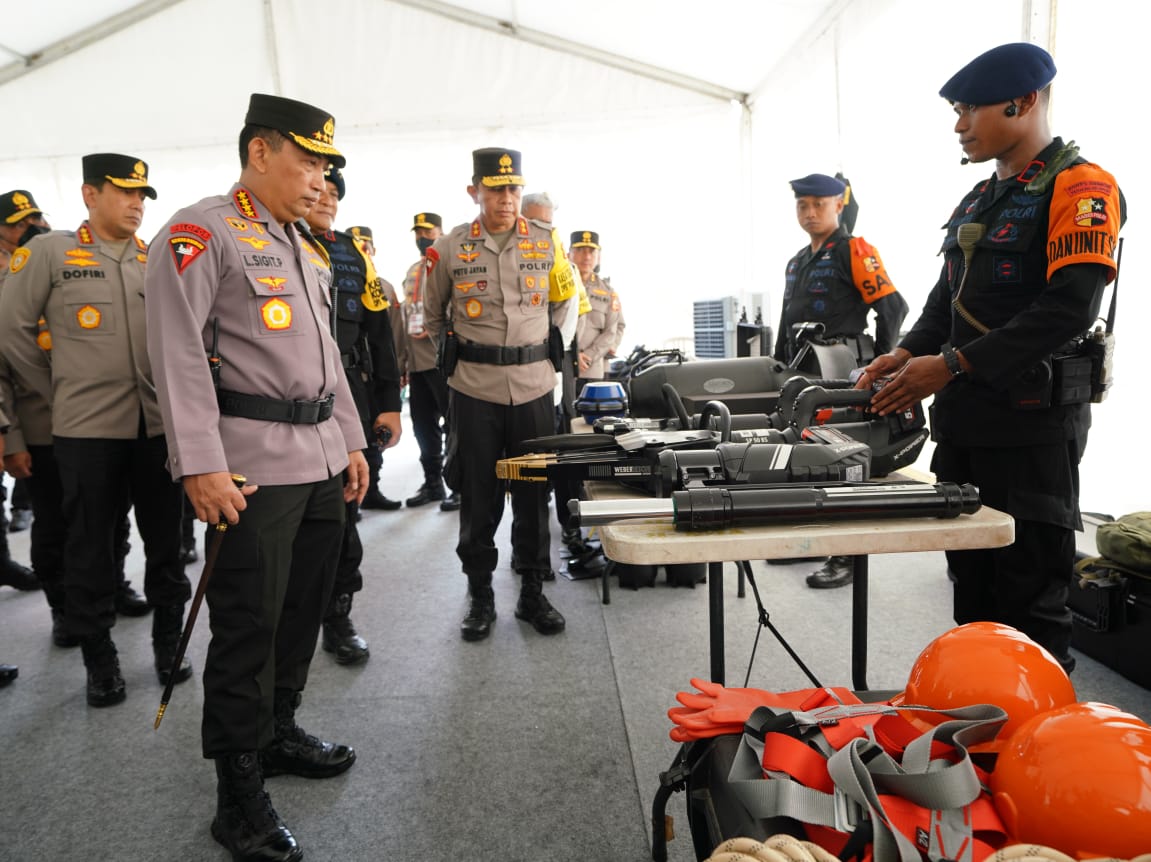 Cek Peralatan dan Kesiapan Personel, Kapolri: Semua Tergelar dengan Baik 