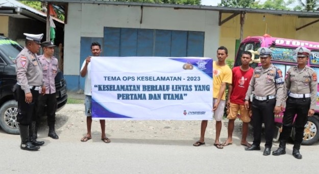 OPS Keselamatan Turangga Hari Ke 7 Polres Malaka Berharap Ada Berubahan Ke Arah lebih Baik Di Masyarakat Dalam Berlalu lintas