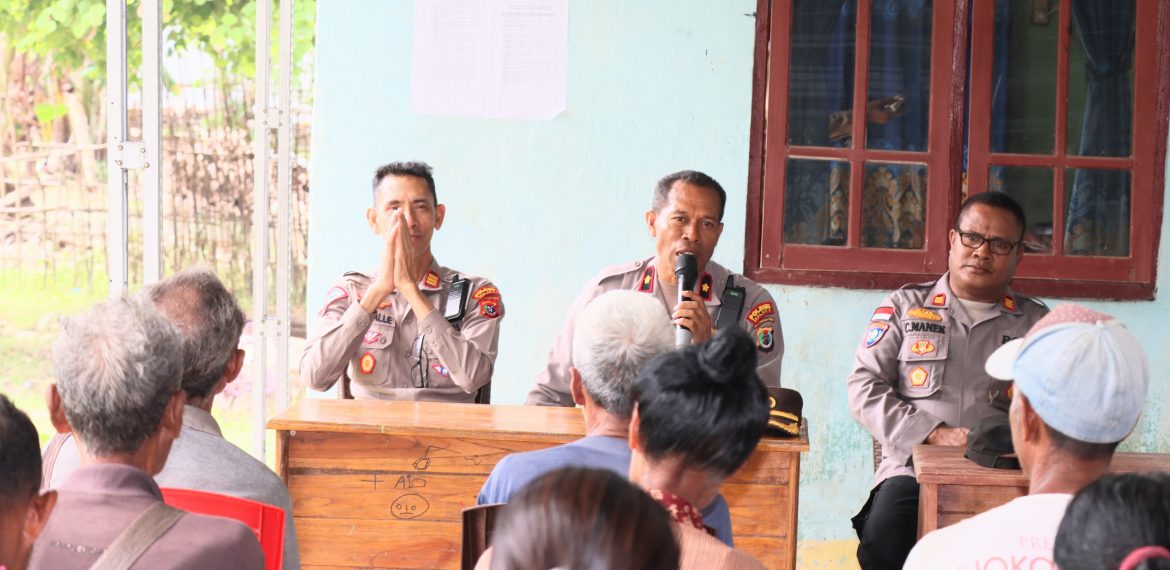 Jumat Curhat, Waka Polres Tampung Jawab  Aspirasi Dan Keluhan Warga Malaka Tengah 