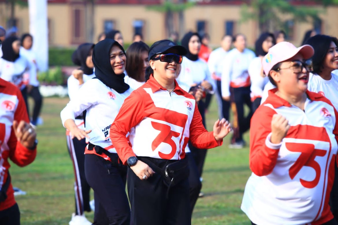 Wujudkan Sinergitas, Olahraga Bersama Digelar dalam Rangka Hari Jadi ke-75 Polwan