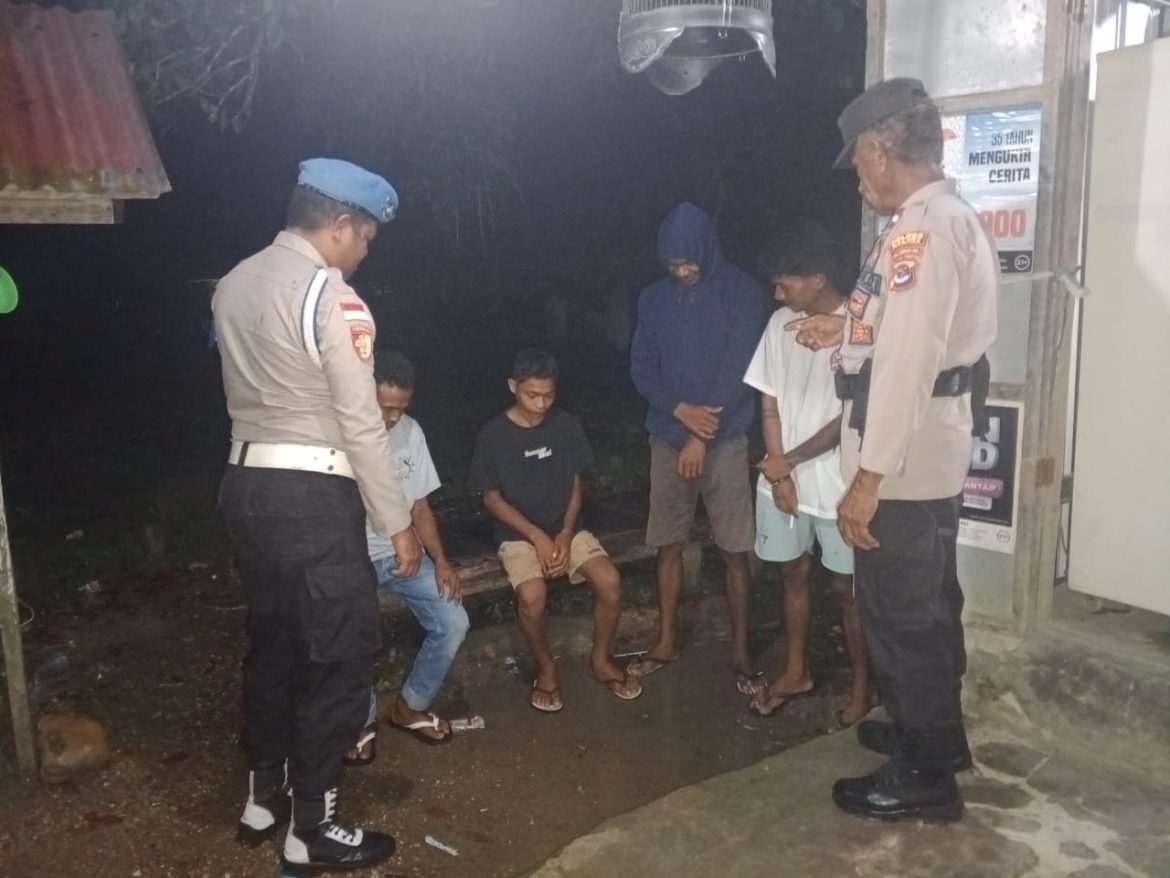Patroli Malam Polsek Sasitamean, Wujud Nyata Kepedulian Polri Terhadap Keamanan Warga