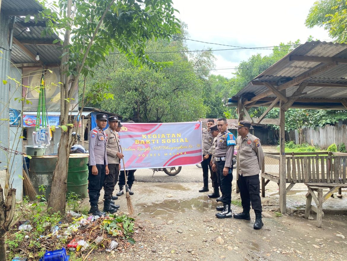 Peduli Warga, Polres Malaka Gelar Bakti Sosial di Pasar Beiabuk Betun Sambut Hari Bhayangkara ke-79