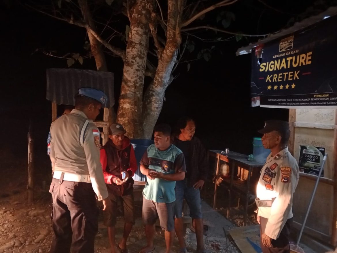 Polsek Sasitamean Laksanakan Patroli Dialogis dan Himbauan Kamtibmas, Wujud Kepedulian Polri terhadap Keamanan Lingkungan