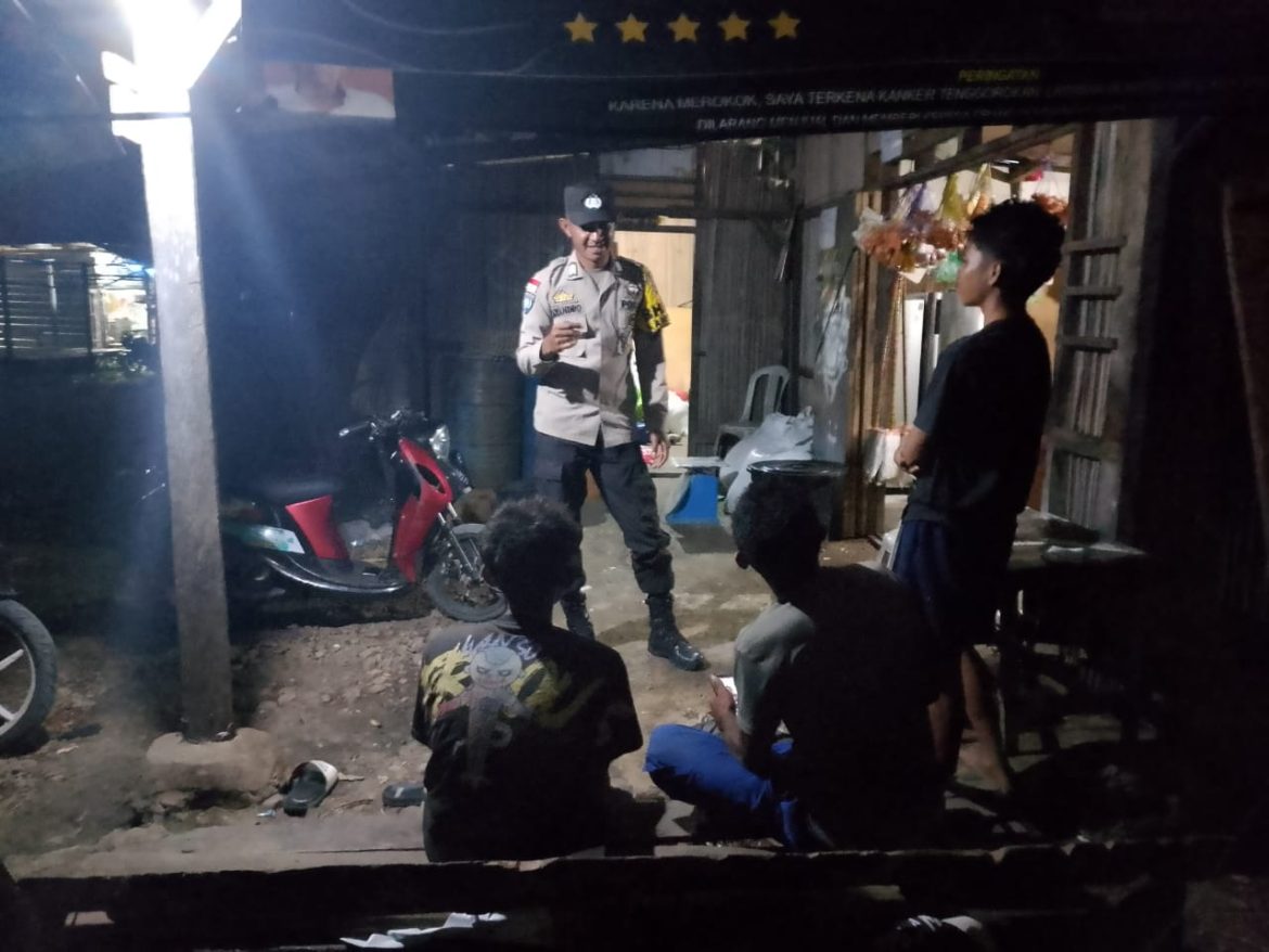 Bhabinkamtibmas Polsek Sasitamean Gencarkan Patroli Dialogis, Wujudkan Rasa Aman di Tengah Masyarakat
