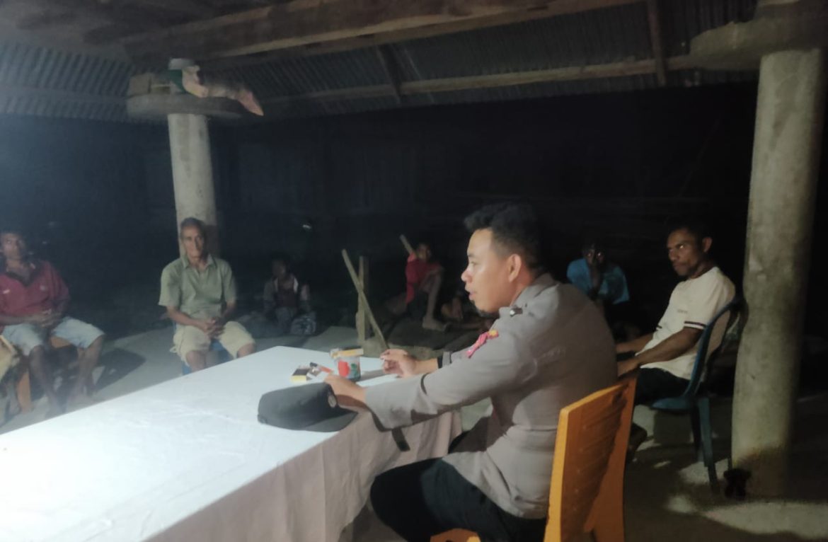 Polri Lakukan Patroli Dialogis di Desa Naet, Malaka: Edukasi Warga Demi Terciptanya Kamtibmas yang Kondusif