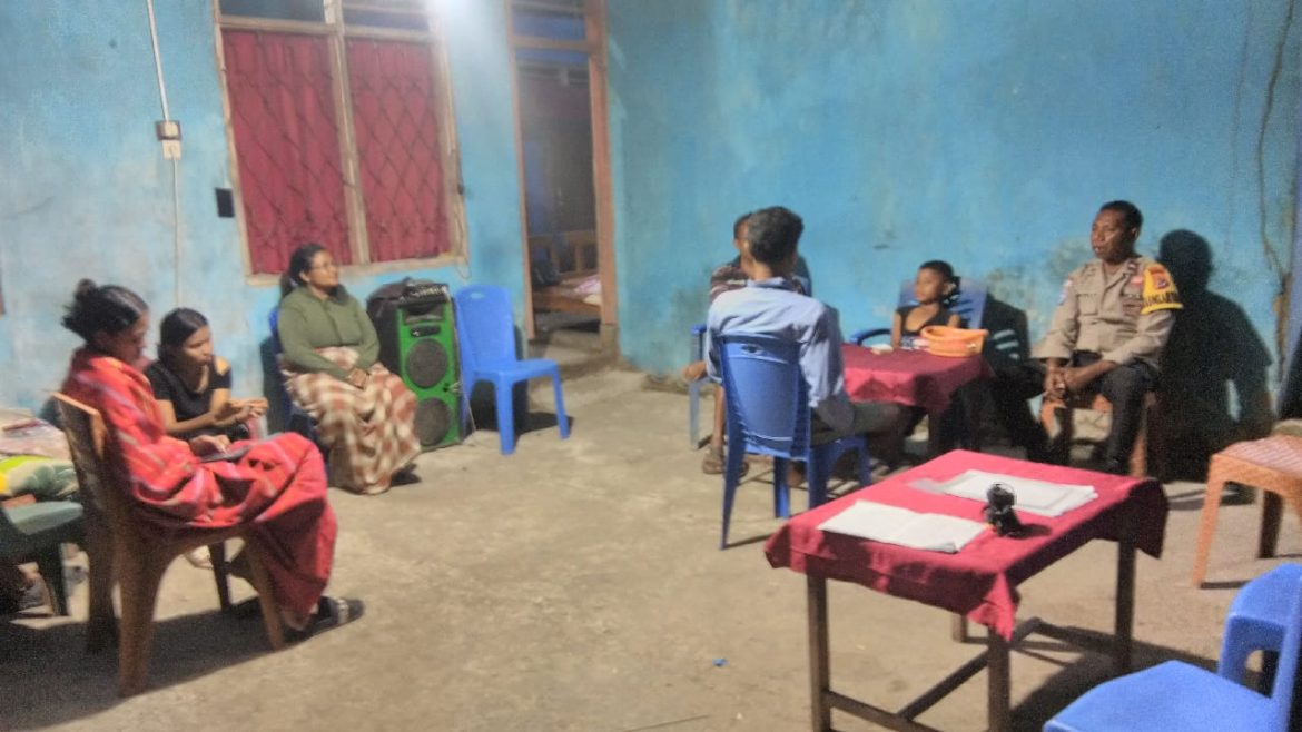 Polsek Laenmanen Gencarkan Patroli Dialogis, Wujudkan Desa Tniumanu yang Aman dan Bebas Judi