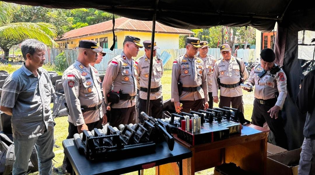 Wujudkan Kesiapsiagaan, Kapolres Malaka Cek Senjata hingga Kendaraan Dalmas