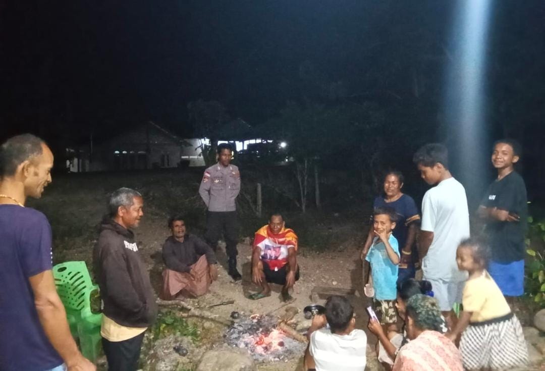 Polsek Laenmanen Gencar Laksanakan Patroli Dialogis, Ajak Warga Desa Uabau Jaga Kamtibmas