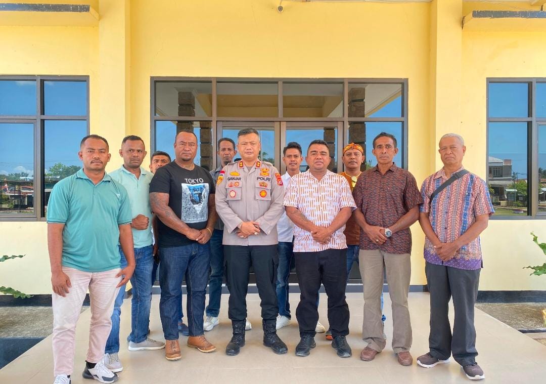 Kapolres Malaka Dampingi Ketua PSHT Sampaikan Himbauan Aksi Damai Demi Jaga Kedamaian Daerah