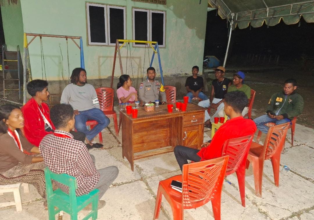 Patroli Dialogis Polsek Weliman: Wujud Kepedulian Polri dalam Menciptakan Rasa Aman di Malam Hari