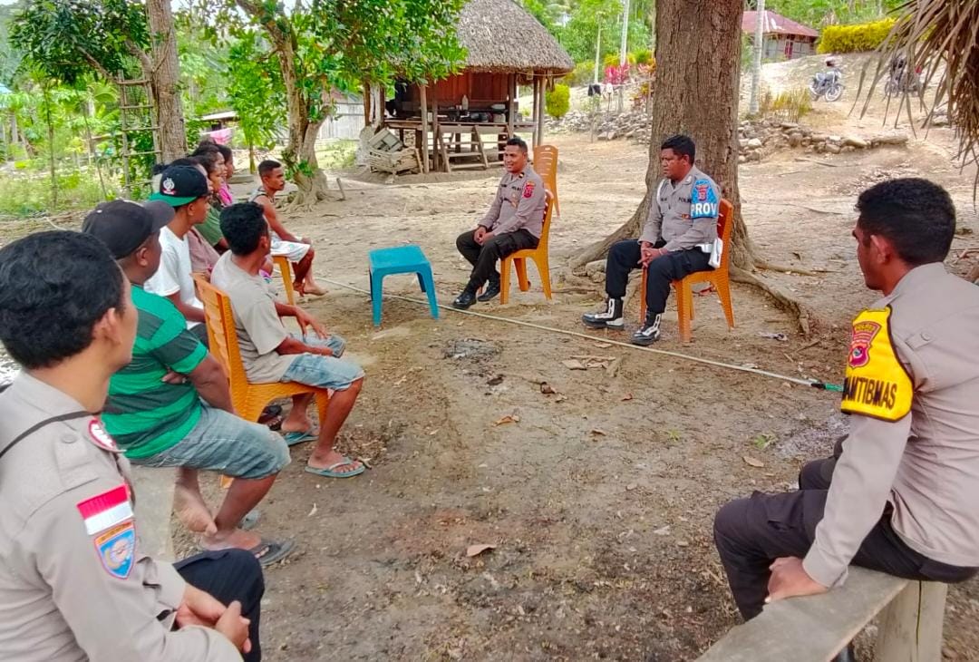 Melalui Program Jumat Curhat, Polsek Sasitamean Dengar Aspirasi Warga dan Edukasi Pencegahan KDRT
