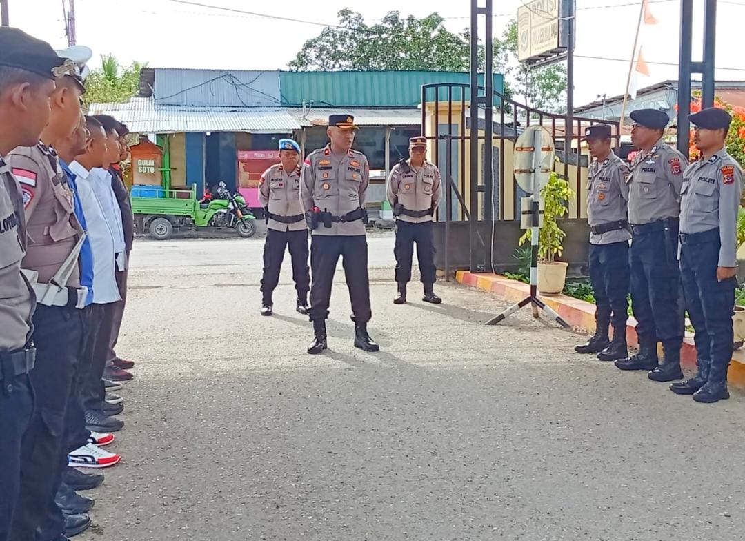 Apel Serah Terima Piket Polres Malaka, Wakapolres Tekankan Kewaspadaan Menjaga Mako