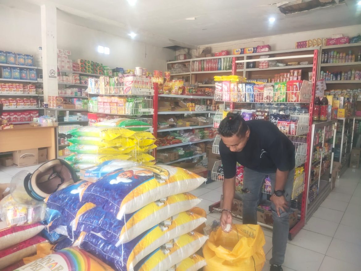 Sat Reskrim Polres Malaka Lakukan Pengecekan Harga Beras, Pastikan Stabilitas Harga Sesuai Ketentuan Pemerintah