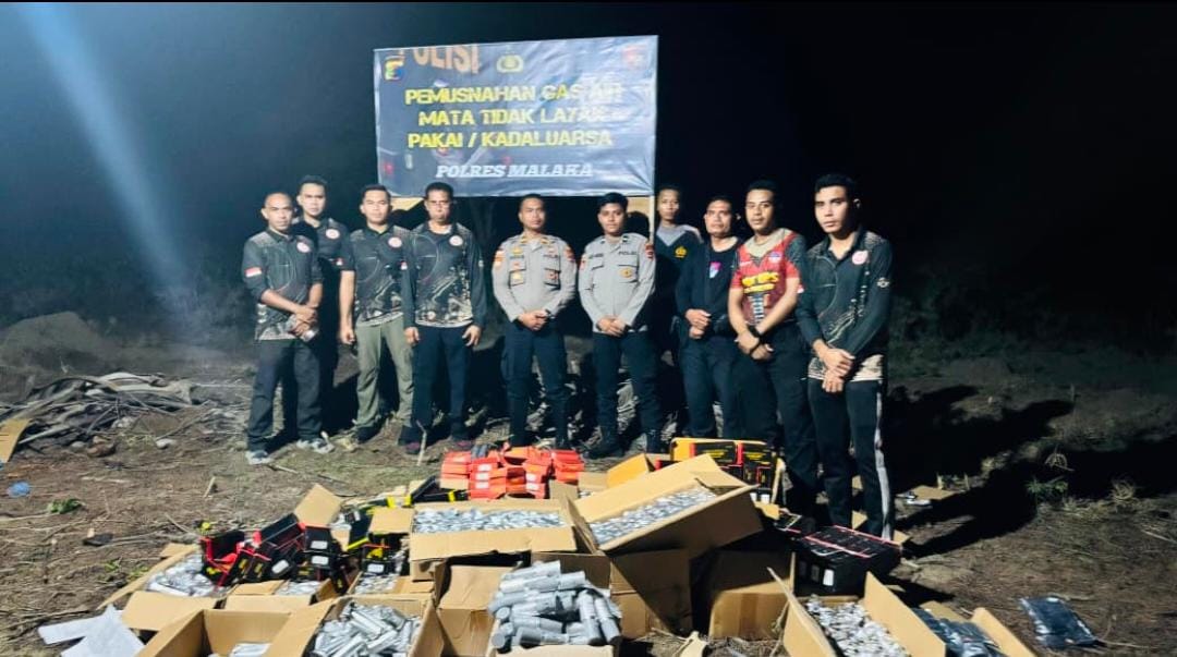 Polres Malaka, Belu, dan TTU Lakukan Pemusnahan Gas Air Mata Kadaluarsa di Bawah Pengawasan Biro Logistik Polda NTT