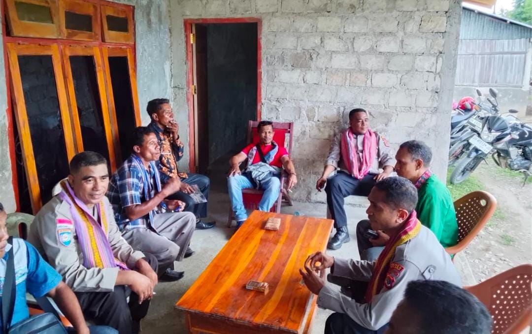 Polisi Hadir di Tengah Warga: Polsek Kobalima Berikan Edukasi Kamtibmas Secara Humanis