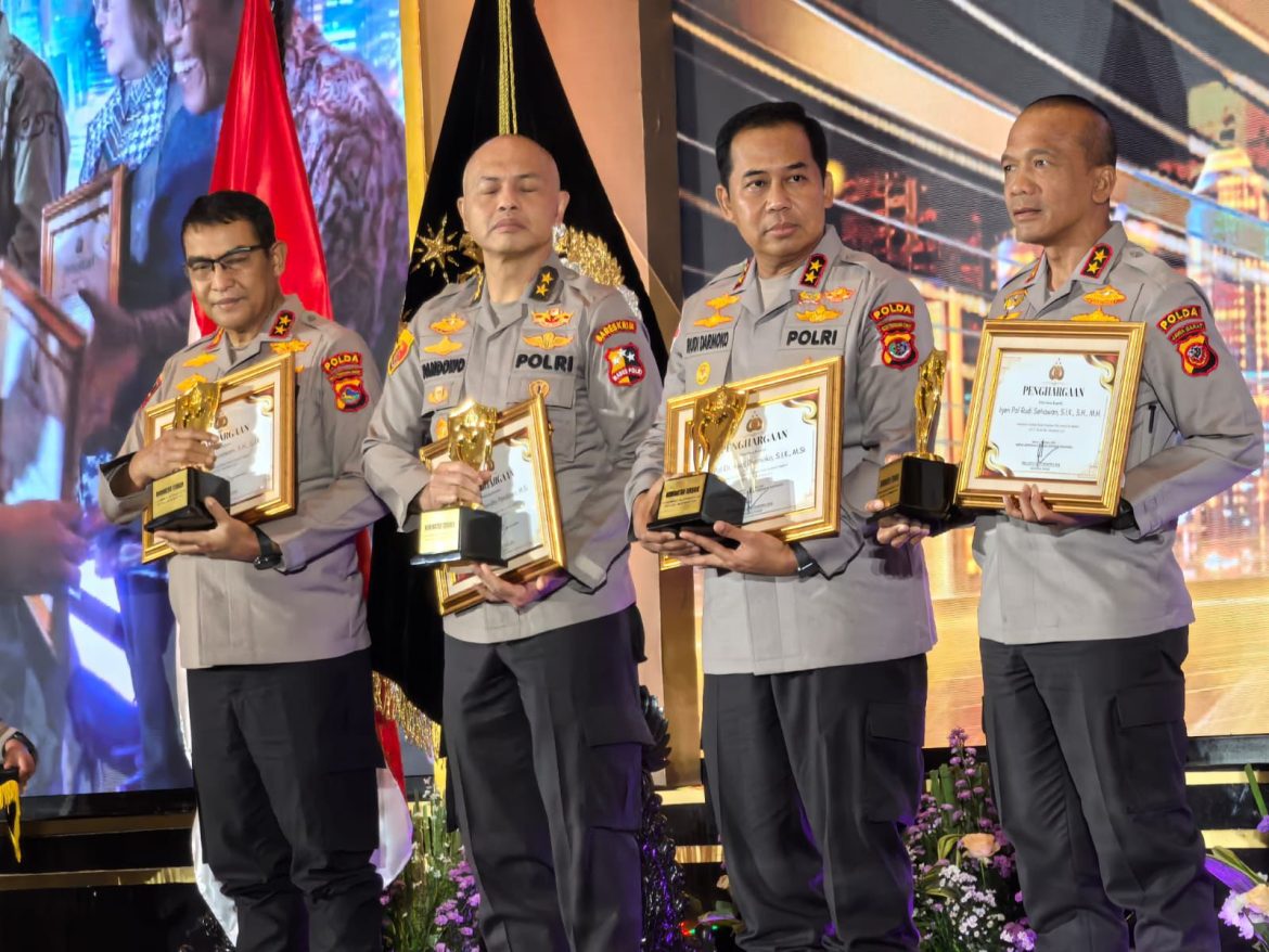 Kapolda NTT Dapat Penghargaan dari Kapolri dalam Ajang HeForShe Awards 2025