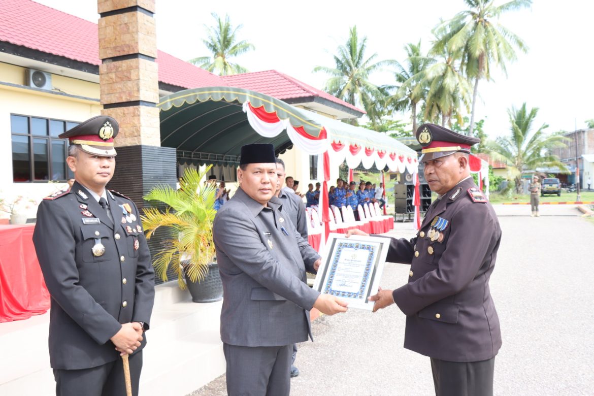 Dedikasi Tanpa Batas, AKP Benediktus Bau Terima Penghargaan Kapolda NTT atas Pengabdian di Bidang Kemanusiaan