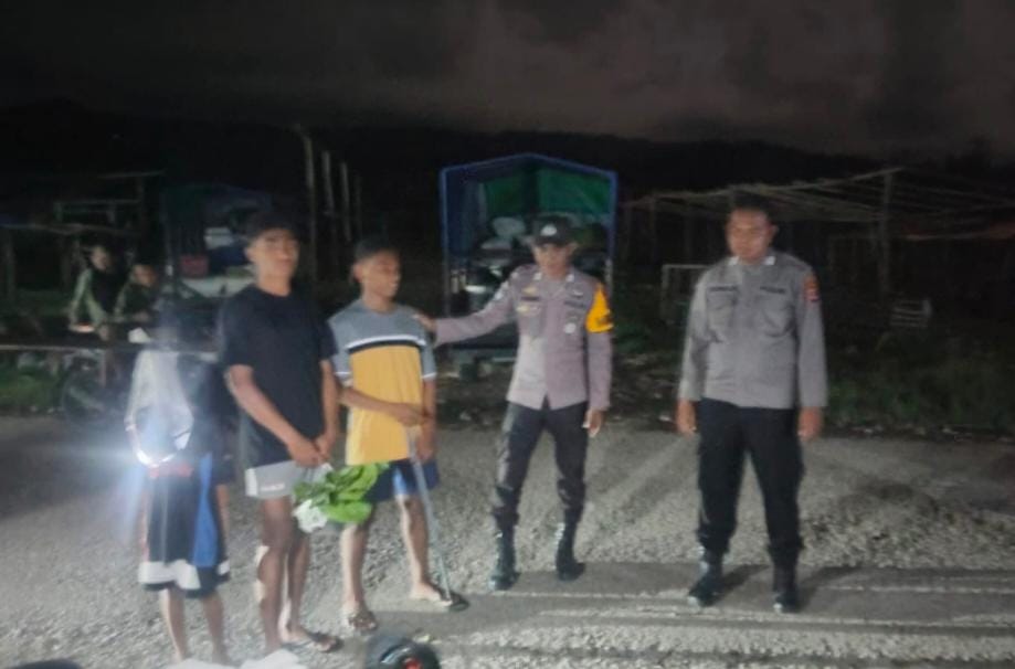 Patroli Dialogis Polsek Sasitamean Ciptakan Situasi Kamtibmas Aman & Kondusif di Malam Hari