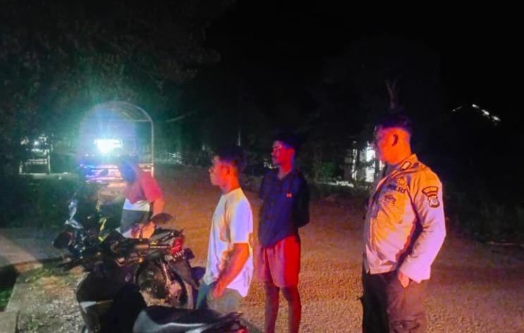 Polsek Weliman Laksanakan Patroli Dialogis Malam untuk Jaga Kondusivitas Kamtibmas