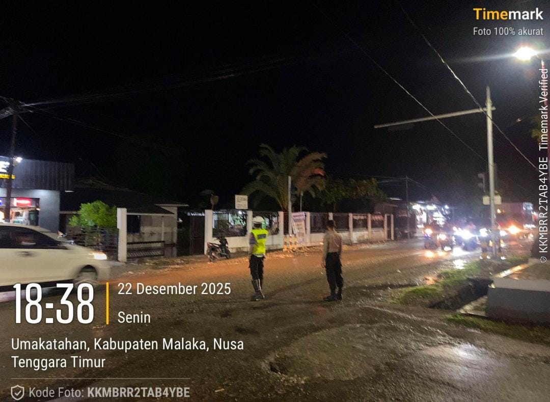 Pos Pengamanan Nataru 2025–2026 Polres Malaka Tertibkan Arus Lalu Lintas, Wujudkan Kota Betun Aman dan Lancar