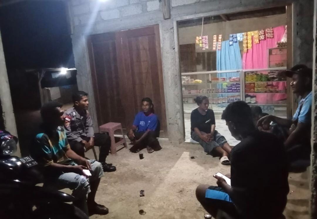 Polsek Laenmanen Gelar Patroli Dialogis dan Edukasi TPPO di Desa Uabau