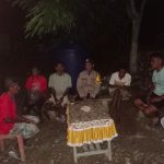 Bangun Rasa Aman Warga, Polsek Rinhat Laksanakan Patroli Dialogis Malam Hari IMG-20260108-WA0032