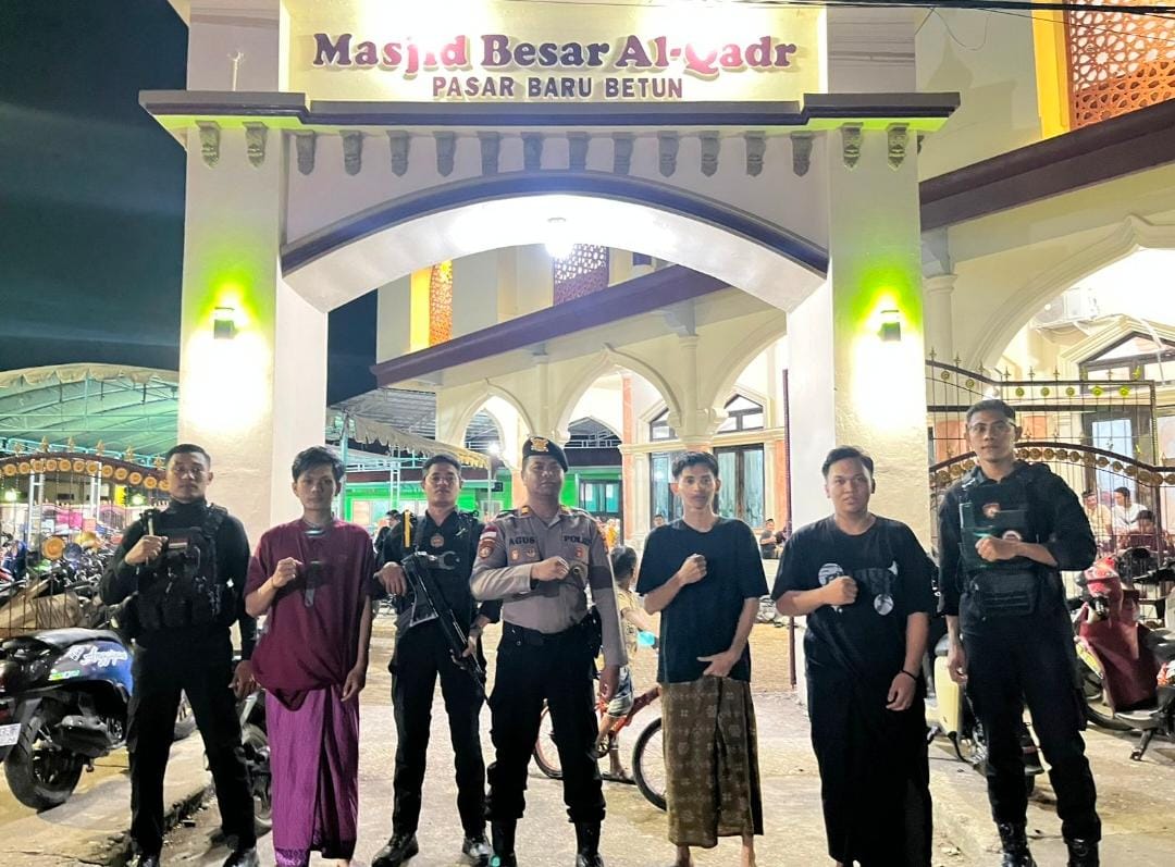 Sat Samapta Polres Malaka Amankan Shalat Tarawih, Wujud Pelayanan Humanis di Bulan Suci