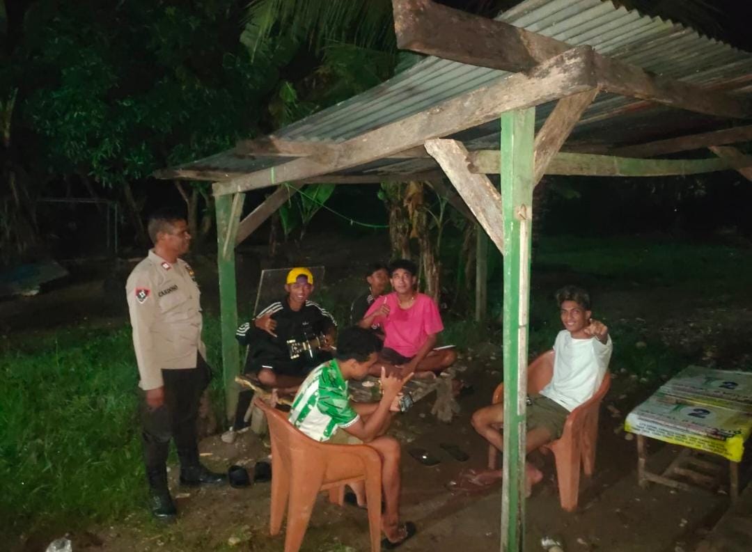 Hadir di Tengah Masyarakat, Polsek Malaka Tengah Jaga Stabilitas Keamanan Malam Hari