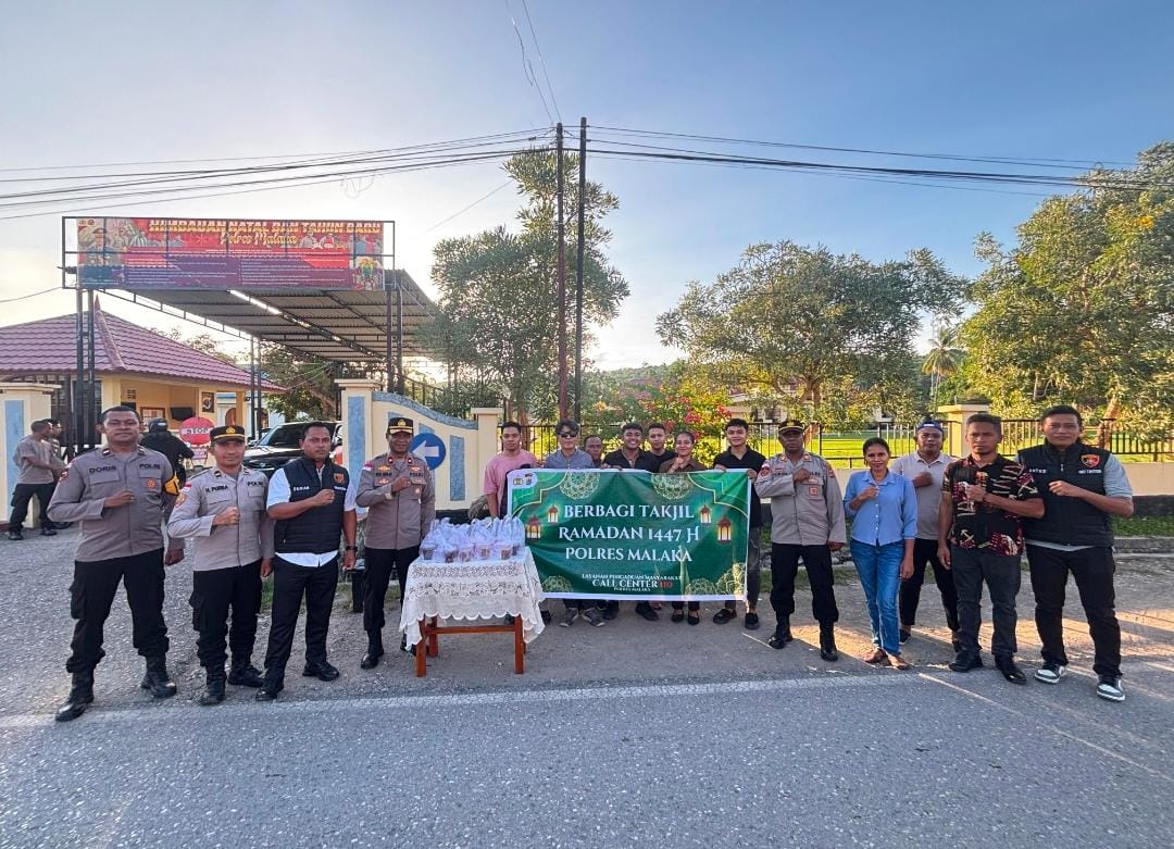 Ramadhan Penuh Berkah, Polres Malaka Tebar Takjil dan Kepedulian untuk Masyarakat