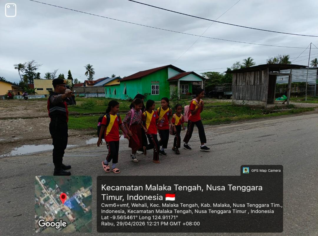 Patroli Siang Polres Malaka Humanis, Jaga Kelancaran Lalu Lintas dan Edukasi Keselamatan Anak